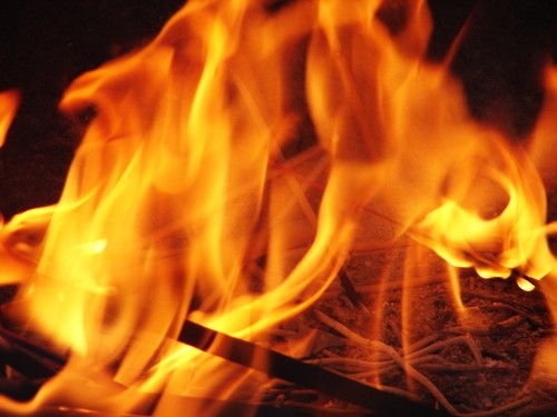 Focul Sfintilor, foc ritualic, focuri de mucenici